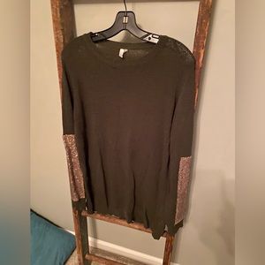Pinkblush size M/L green sweater w/gold sequins